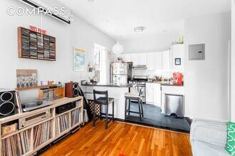 258 Halsey St in Brooklyn, NY - Building Photo - Building Photo