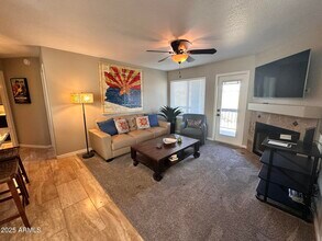 17031 E El Lago Blvd in Fountain Hills, AZ - Building Photo - Building Photo