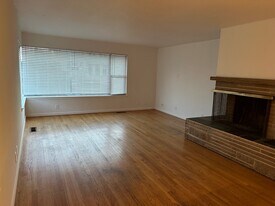 3212 NW 65th St, Unit 3212 A in Seattle, WA - Building Photo