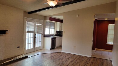 6411 35th St in Lubbock, TX - Building Photo - Building Photo