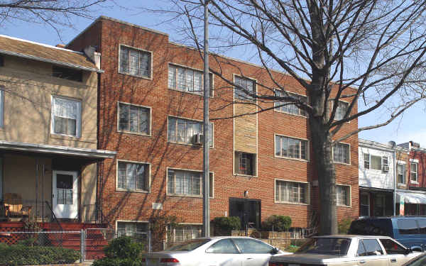 907 Euclid St NW in Washington, DC - Building Photo - Building Photo