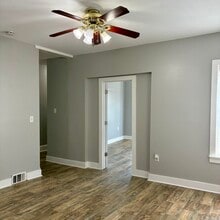 76 Commercial St in Bridgeport, CT - Building Photo - Building Photo