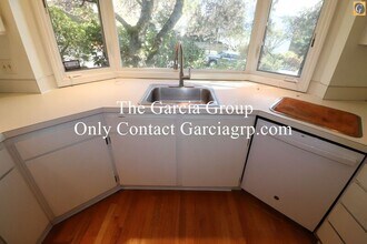 1493 SW 66th Ave in Portland, OR - Building Photo - Building Photo