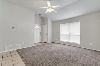 214 Joshua Blvd in Joshua, TX - Building Photo - Building Photo