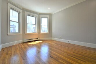27 Ransom Rd, Unit 4b in Boston, MA - Building Photo - Building Photo