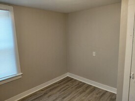 2467 S Burrell St 6 unit in Milwaukee, WI - Building Photo