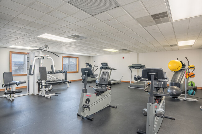 Cameron Park Apartments in La crosse, WI - Building Photo - Interior Photo