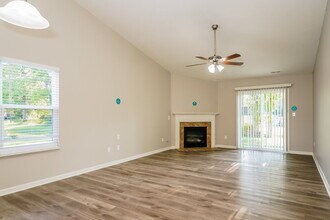 129 Hilltop Farms Blvd in New Whiteland, IN - Building Photo - Building Photo