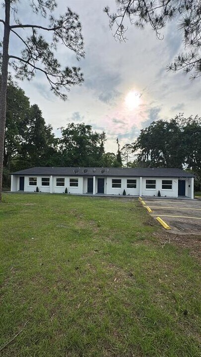 836 SW 64th Terrace in Gainesville, FL - Building Photo