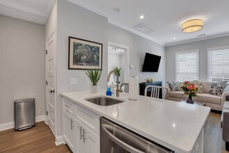 305 Alice St in Savannah, GA - Building Photo - Building Photo