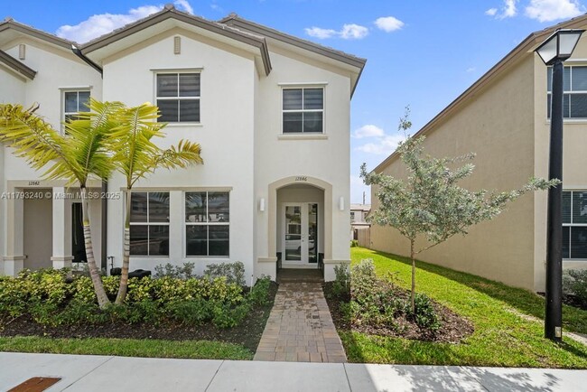 12846 SW 243rd St in Princeton, FL - Building Photo - Building Photo
