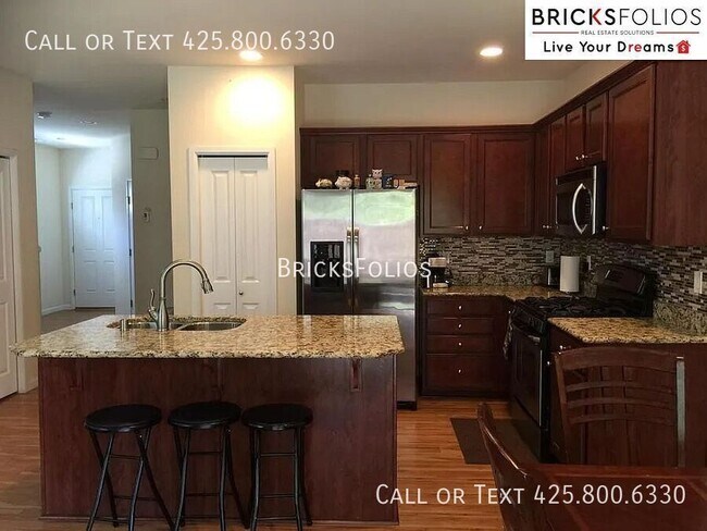 18325 31st Ave SE in Bothell, WA - Building Photo - Building Photo