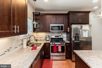 1303 S Colorado St in Philadelphia, PA - Foto de edificio - Building Photo