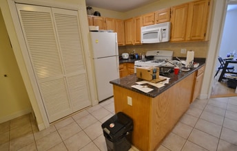58 Westland Ave, Unit 204 in Boston, MA - Foto de edificio - Building Photo
