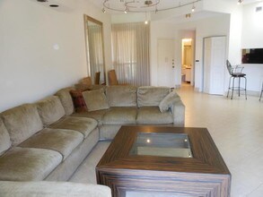 7520 La Paz Blvd-Unit -310 in Boca Raton, FL - Building Photo - Building Photo