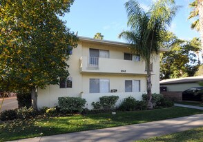 3142 Rowena Ave Apartments