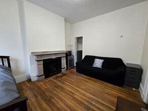 28 Derne St, Unit 6 in Boston, MA - Building Photo - Building Photo