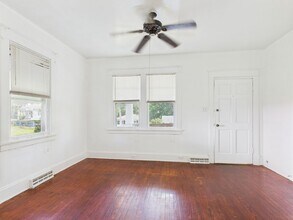 2404 Yorktown Ave in Richmond, VA - Building Photo - Building Photo