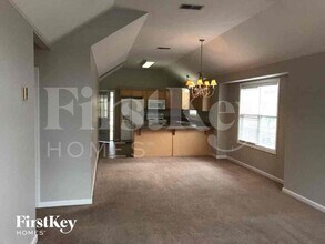 138 Village Dr in Calera, AL - Building Photo - Building Photo