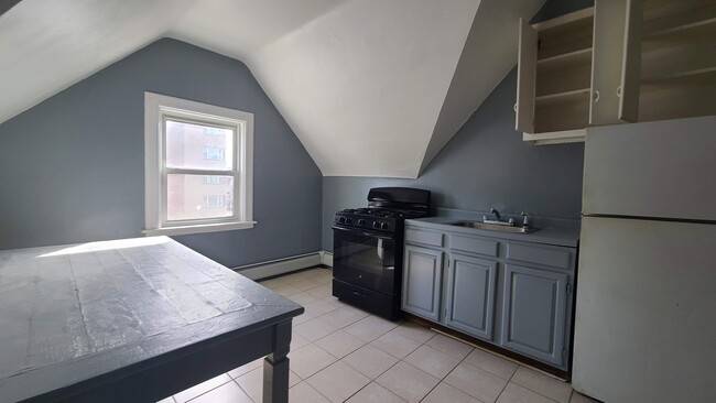 2511 John F Kennedy Blvd in Jersey City, NJ - Building Photo - Building Photo
