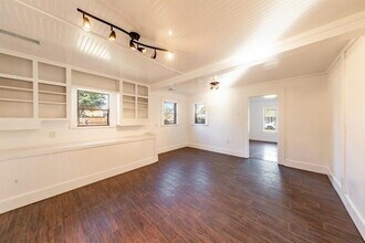 2215 18th St in Lubbock, TX - Building Photo - Building Photo