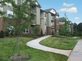 Hampton Crest Apartments