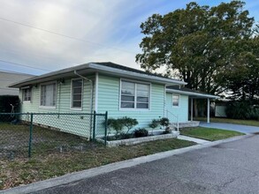 14300 66th St N in Clearwater, FL - Building Photo - Building Photo
