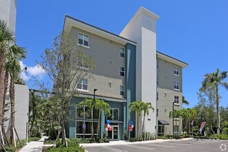 Santorini at Renaissance Commons in Boynton Beach, FL - Foto de edificio - Building Photo