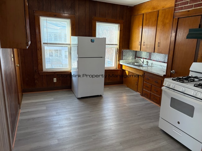 125-127 Pond St in Pawtucket, RI - Building Photo - Building Photo