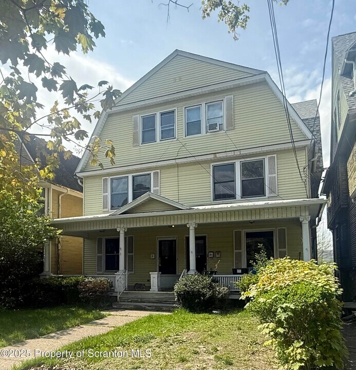 317 Wheeler Ave in Scranton, PA - Building Photo
