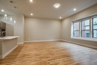 5608 Lindell Ave in Dallas, TX - Building Photo - Building Photo