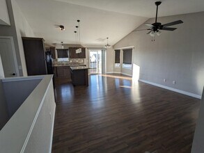 715 Cherrywood Cir in Andover, KS - Building Photo - Building Photo