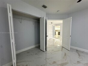 17425 NW 75th Pl in Hialeah, FL - Building Photo - Building Photo