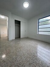 1619 NW 1st St in Miami, FL - Building Photo - Building Photo
