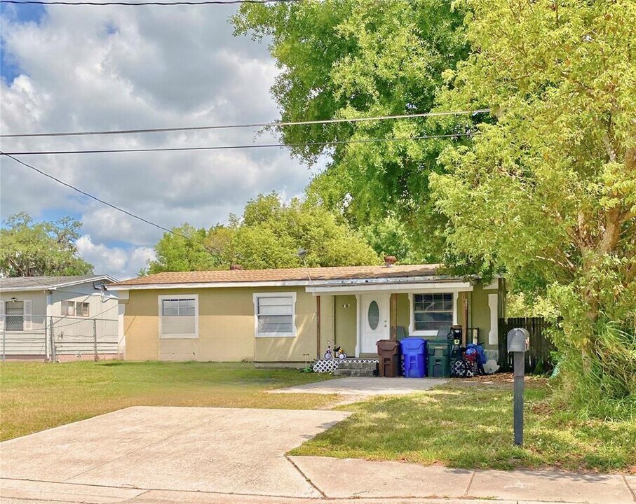 1617 Sunny St in Kissimmee, FL - Building Photo