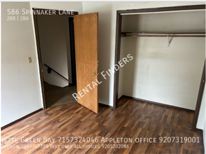 586 Spinnaker Ln in Green Bay, WI - Building Photo - Building Photo