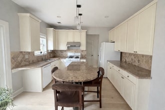 3500 Berwick S Dr in Duluth, GA - Building Photo - Building Photo