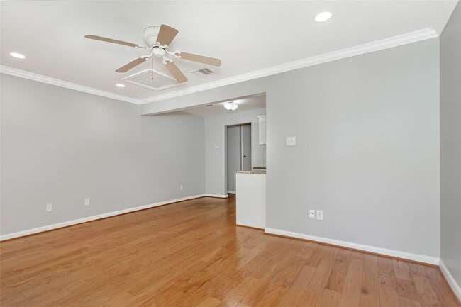 4931 Junius St, Unit 8 in Dallas, TX - Building Photo - Building Photo