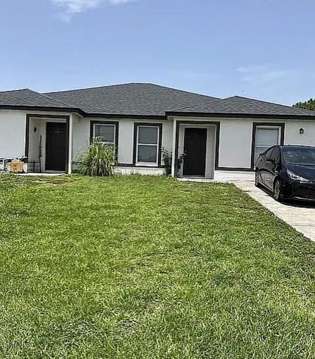 1031 Abrams Blvd, Unit One side duplex