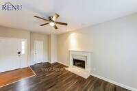 130 Ashford Ln photo'