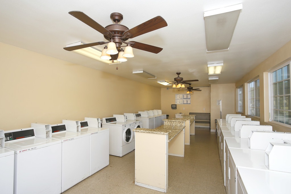 55+ Country Village Senior Apartments in Jurupa Valley, CA