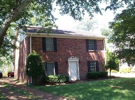 235 Cherokee Rd in Nashville, TN - Building Photo