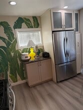 11068 Plainview Ave in Tujunga, CA - Building Photo - Building Photo