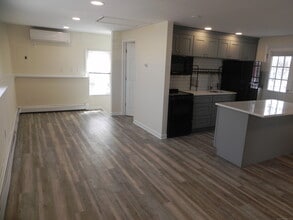 58 Van Zant St-Unit -2B in Norwalk, CT - Building Photo - Building Photo