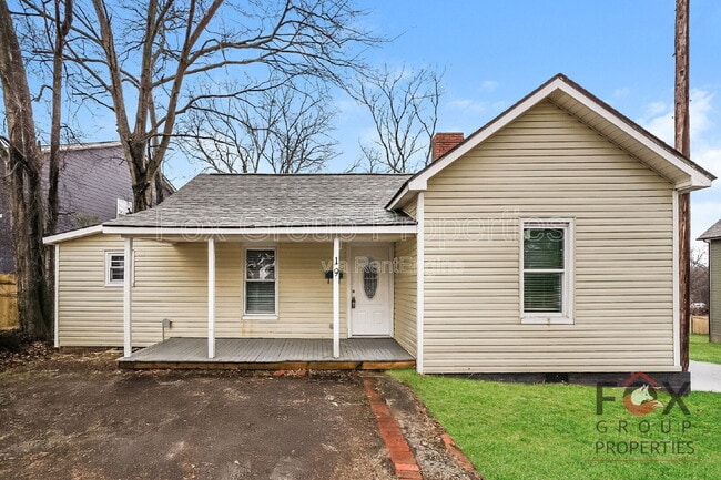 property at 19 Powder St NW