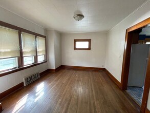 903 Kingwood St in Stanton, NE - Building Photo - Building Photo