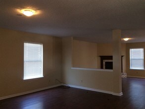 9206 Huntleigh Cir in Plainfield, IN - Foto de edificio - Building Photo