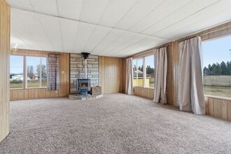 8202 E Elk to Hwy Rd in Elk, WA - Building Photo - Building Photo