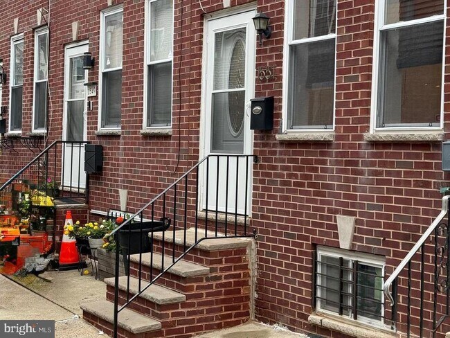 property at 1551 S Lambert St