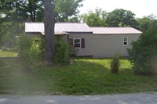 1383 Parkway Dr in Bismarck, MO - Building Photo - Building Photo